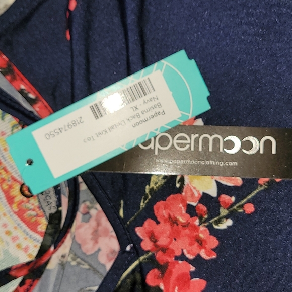 Basima Papermoon Back Knit Top - Picture 3 of 4